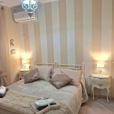 La Petite Maison D'emilie Bed & Breakfast Lauria Inferiore